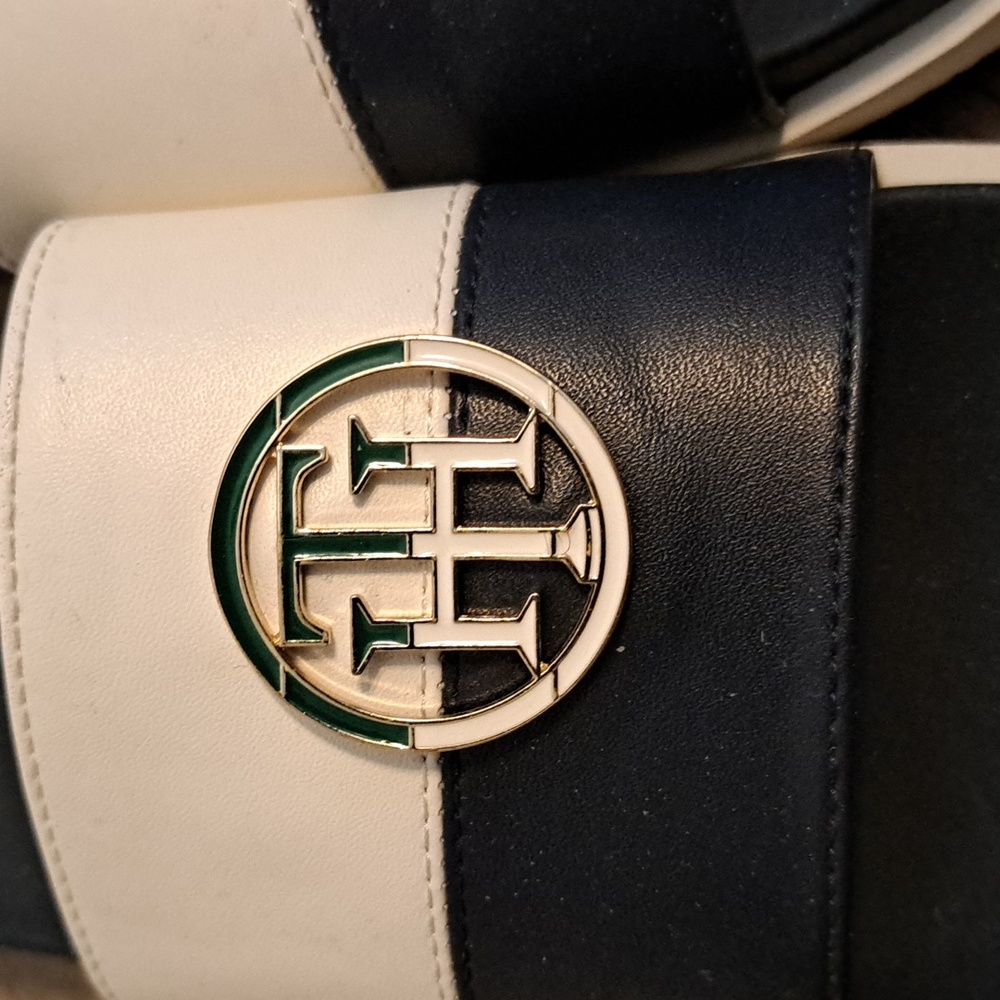 Tommy Hilfiger Slides - Picture 2 of 6